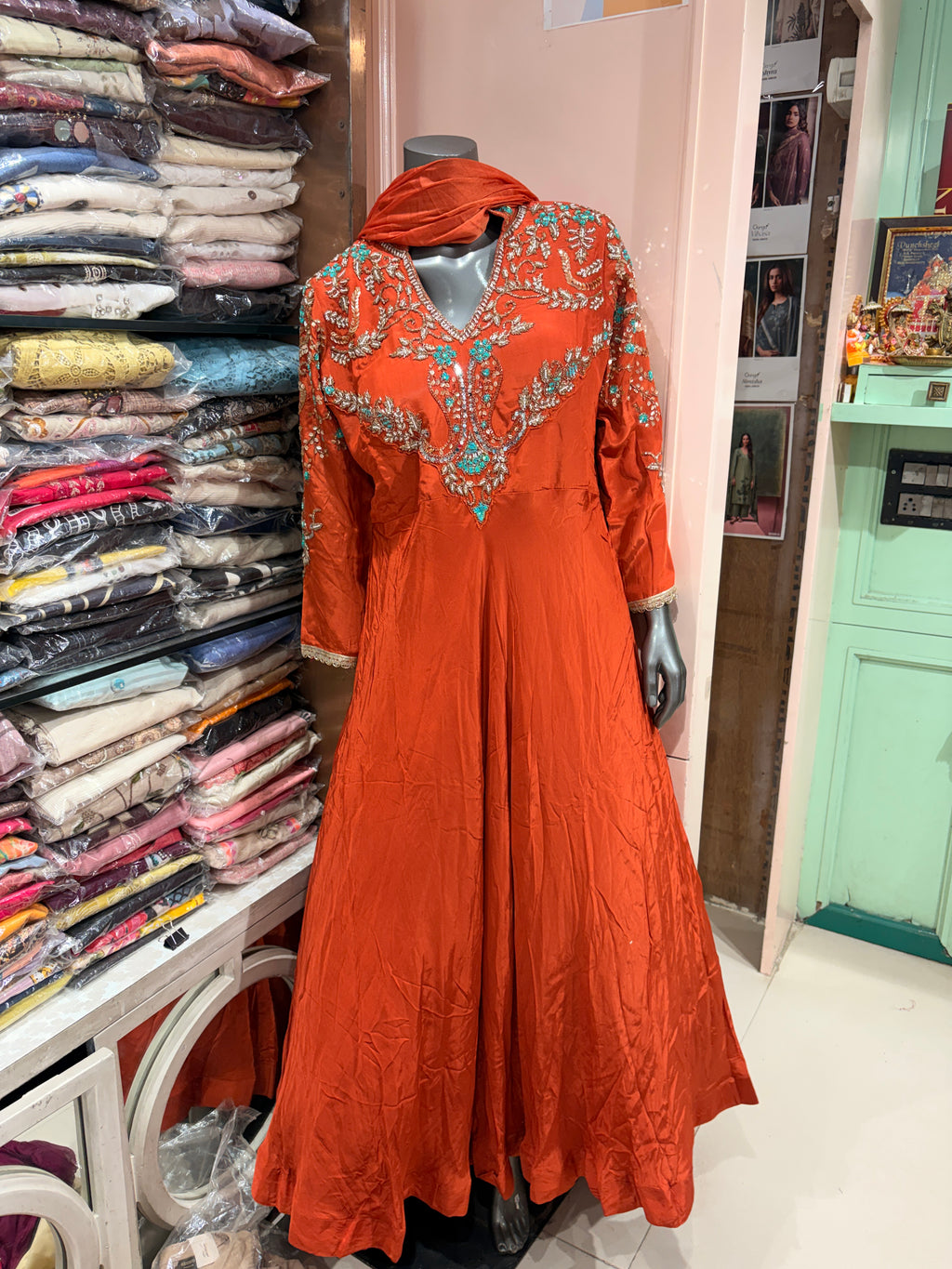 Utsav Royale